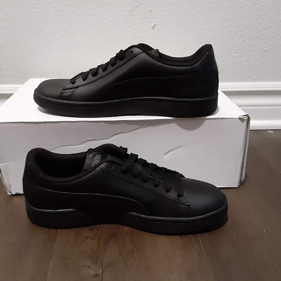 Puma - Picture 3 of 4